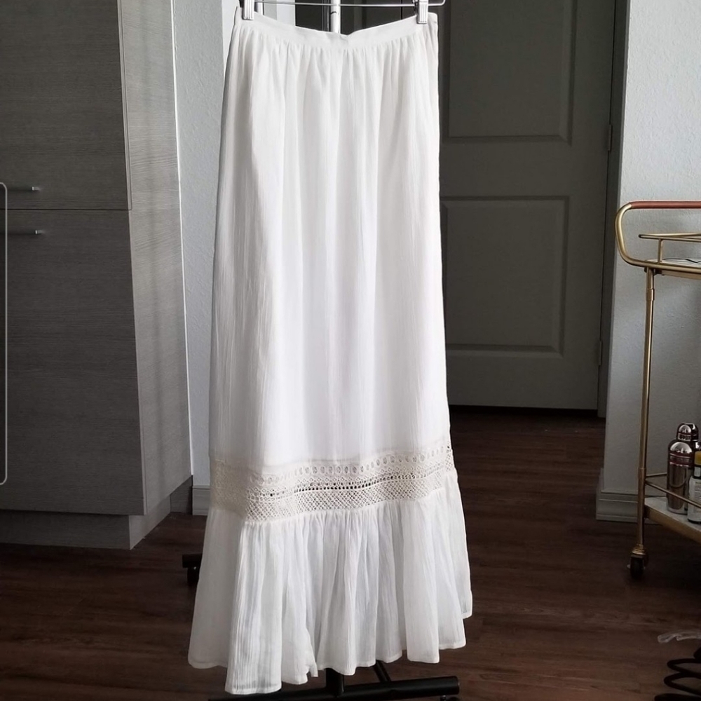 Bohemian flowy cut out lace detail maxi skirt